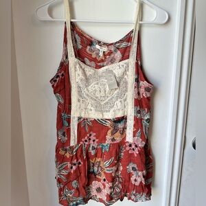 Maurice’s floral lace tank top